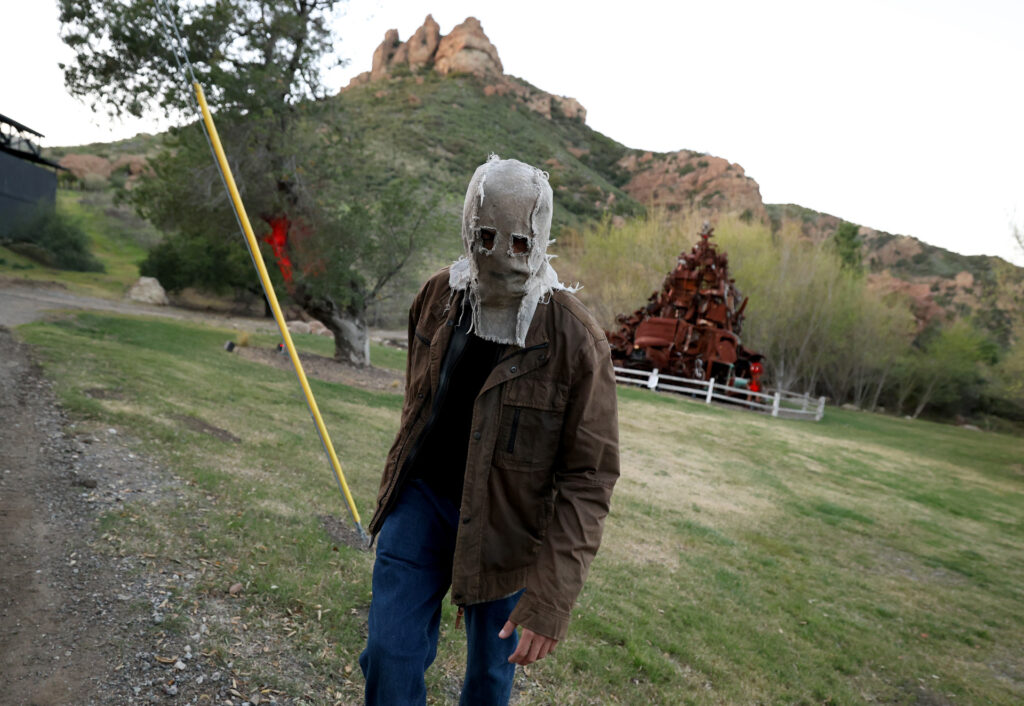 The Strangers: Chapter 3